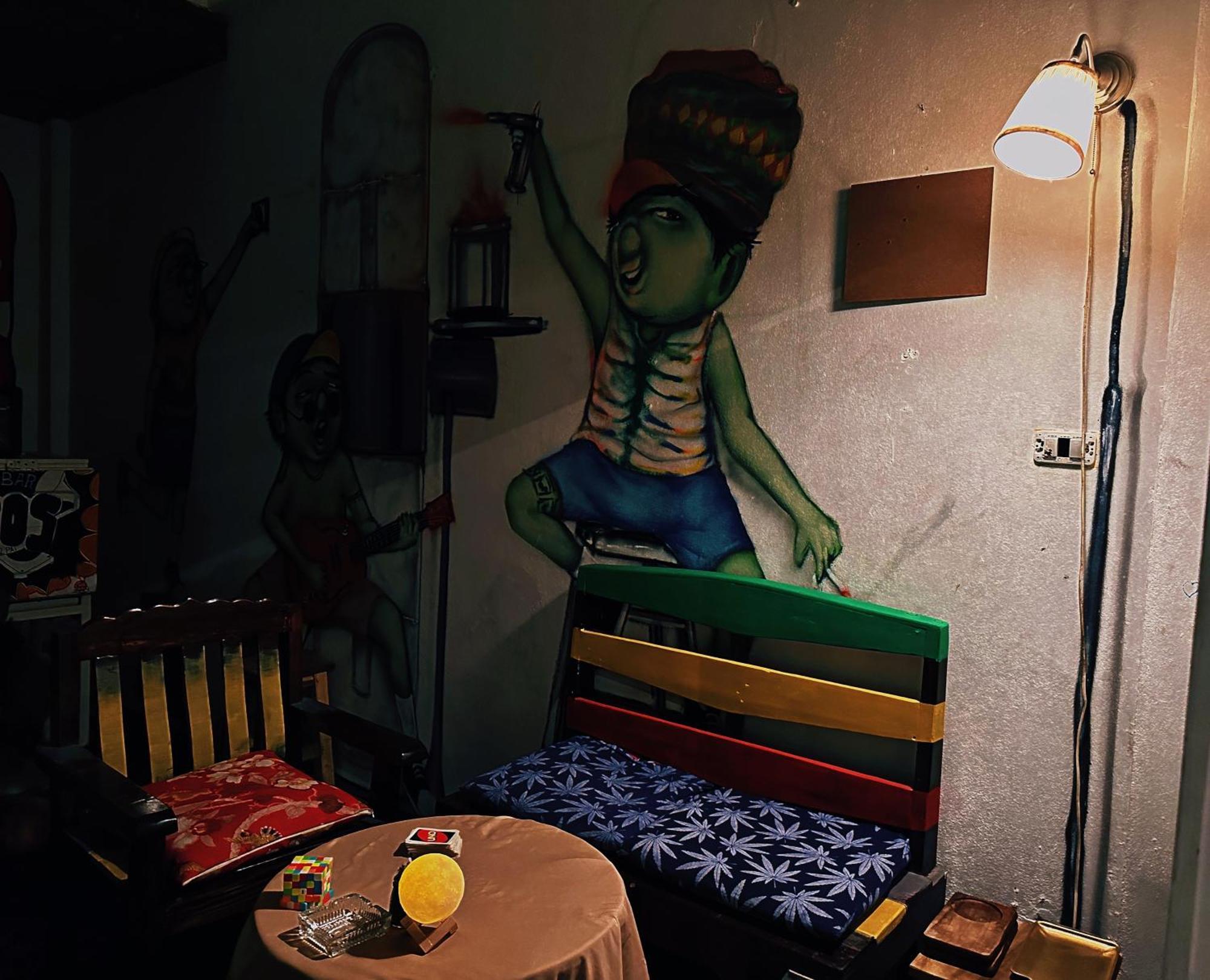 Hostel And Music Bar Bros Pai Bagian luar foto